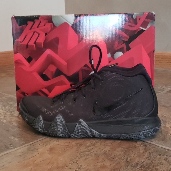 Nike Other - Kyrie 4 mens basketball shoe
